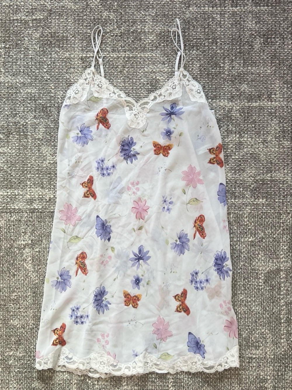 Valerie Stevens White Floral & Butterfly Lace Trim Chemise Dress